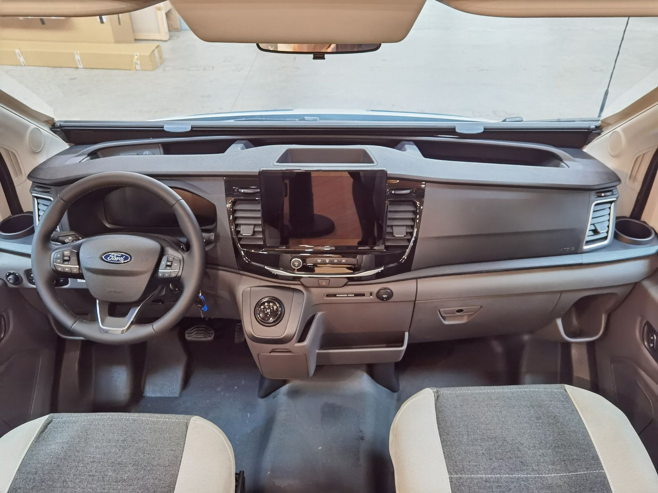 Chausson 640 TITANIUM /-2026- / XXL-HUBBETT / AHK / 4.1T. - Полуинтегрированный автодом: фото 5 Chausson 640 TITANIUM /-2026- / XXL-HUBBETT / AHK / 4.1T. - Полуинтегрированный автодом: фото 5