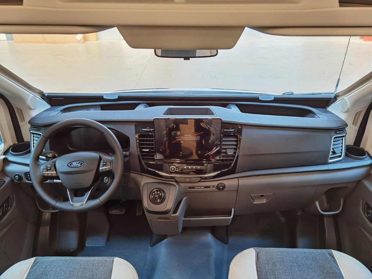 Полуинтегрированный автодом Chausson 650 TITANIUM / MODELL 2026 / 165PS-8G. / HUBBETT: фото 13