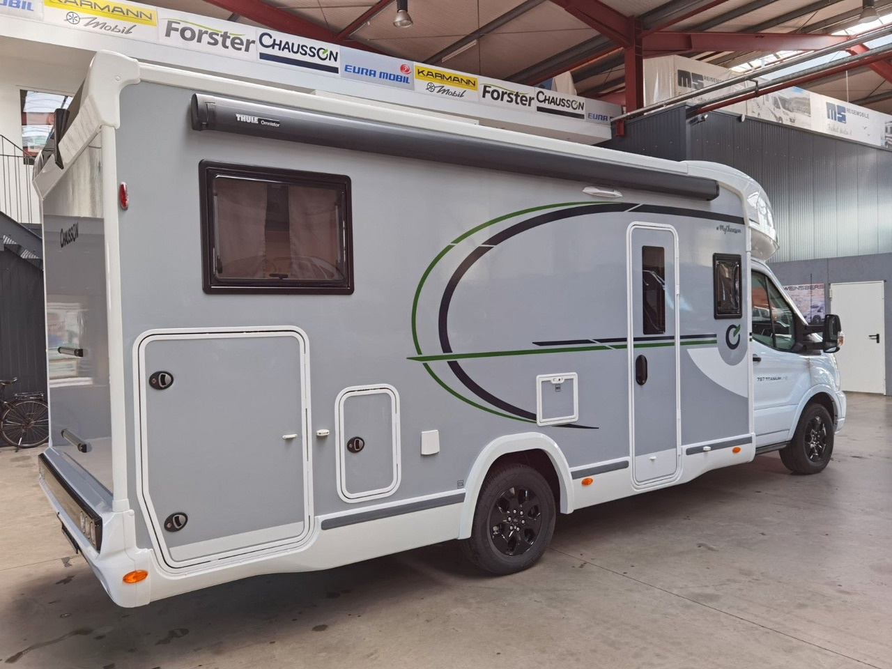 Chausson 797 TITANIUM / - 2026 - / EINZELBETTEN & HUBBETT - Полуинтегрированный автодом: фото 4 Chausson 797 TITANIUM / - 2026 - / EINZELBETTEN & HUBBETT - Полуинтегрированный автодом: фото 4