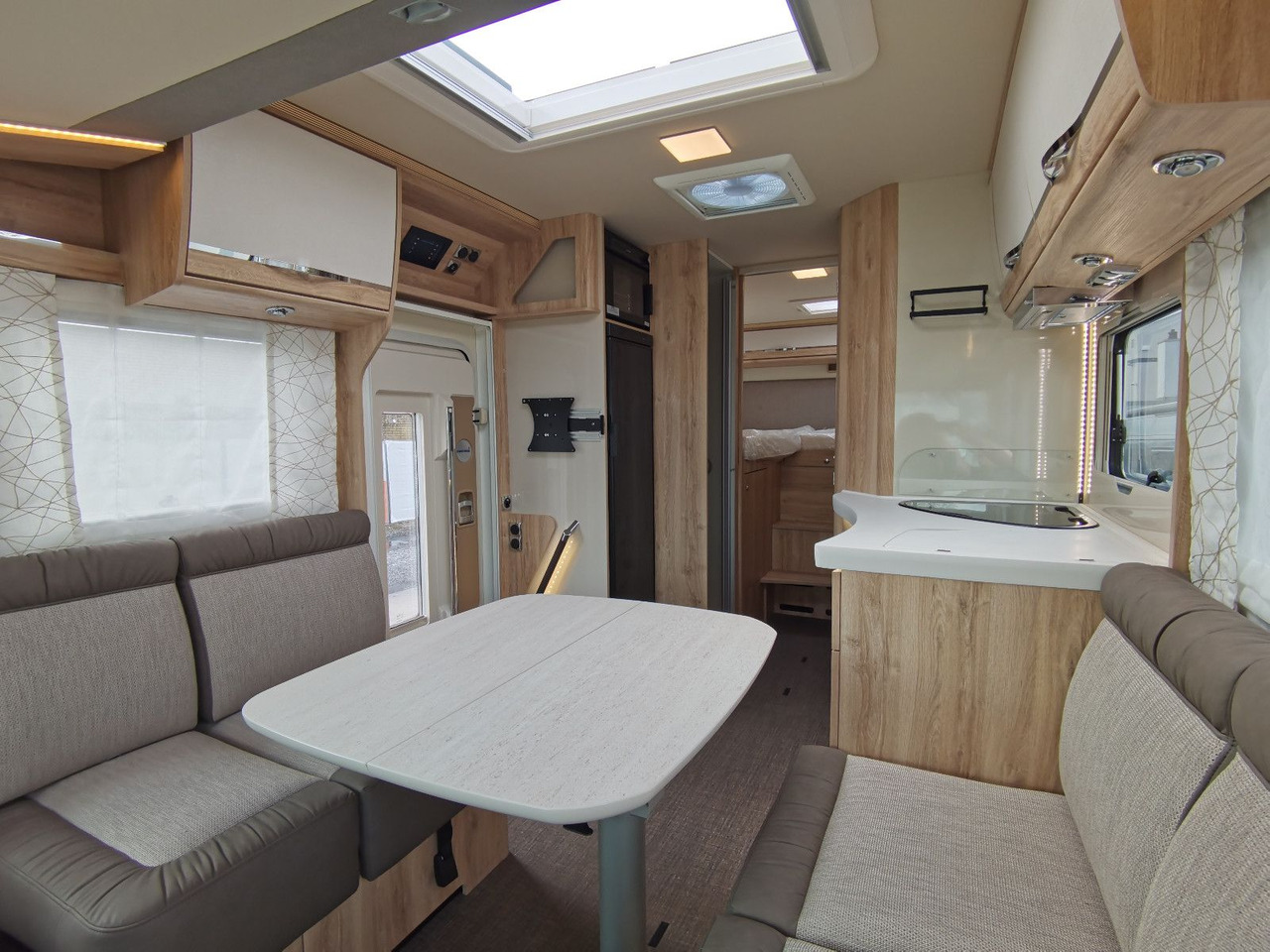 Интегрированный автодом Eura Mobil INTEGRA LINE 720 EF - MOD. 2025 /180 PS/9G.AUTOM: фото 10