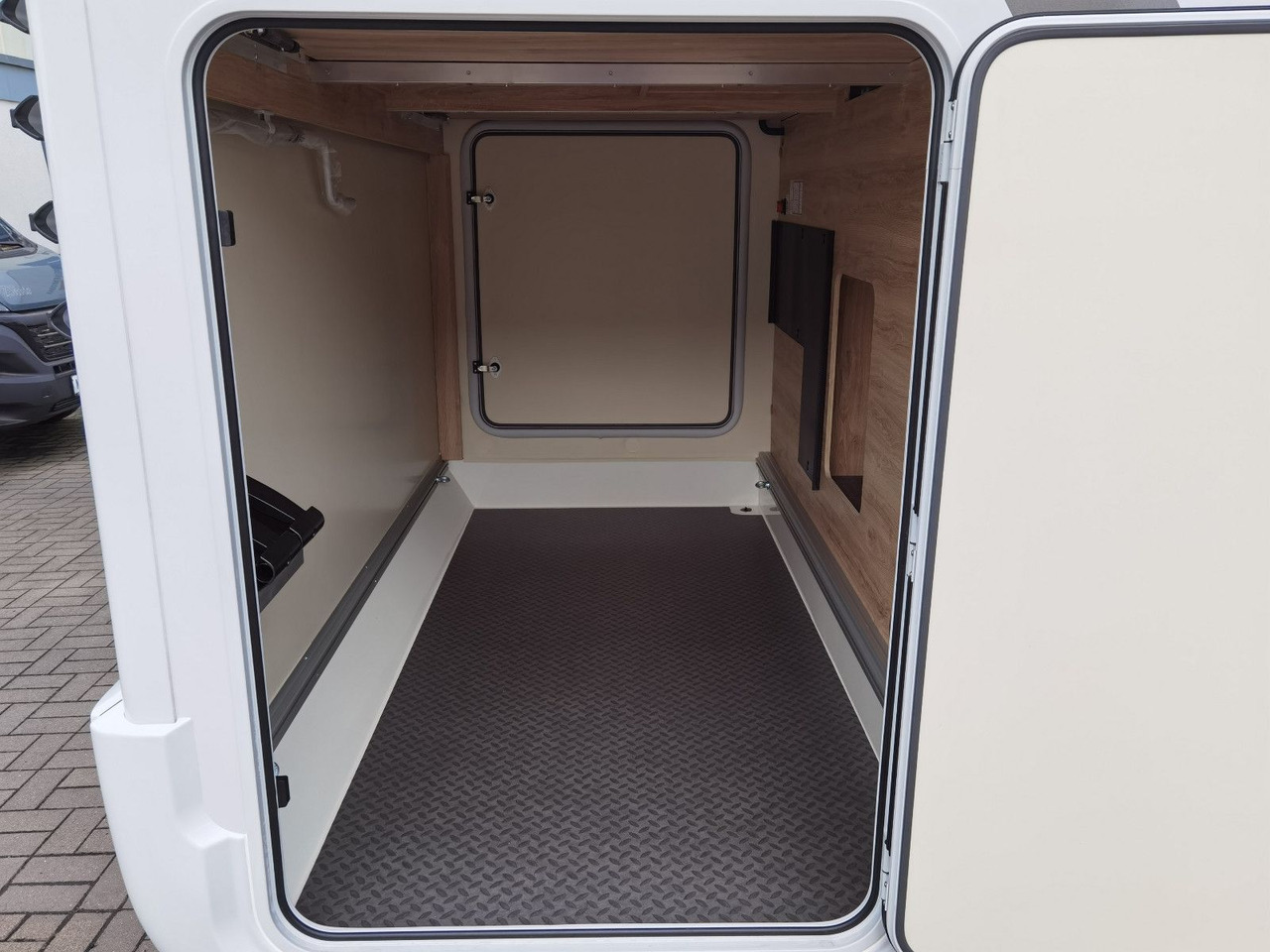 Интегрированный автодом Eura Mobil INTEGRA LINE 720 EF - MOD. 2025 /180 PS/9G.AUTOM: фото 9