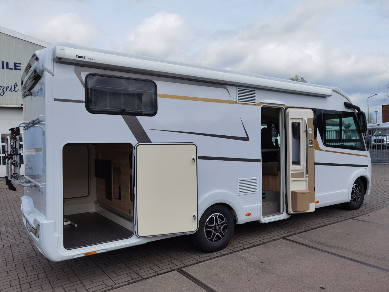 Интегрированный автодом Eura Mobil INTEGRA LINE 720 EF - MOD. 2025 /180 PS/9G.AUTOM: фото 8