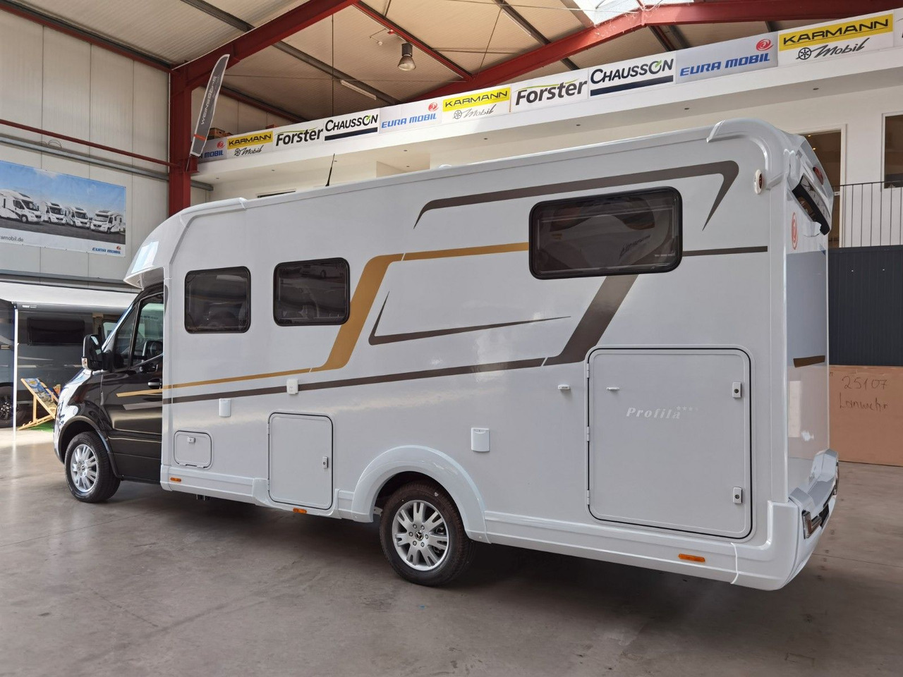 Eura Mobil PROFILA T 726 EB /-2025-/ MONDIAL PLUS & S-PAKET - Полуинтегрированный автодом: фото 5 Eura Mobil PROFILA T 726 EB /-2025-/ MONDIAL PLUS & S-PAKET - Полуинтегрированный автодом: фото 5