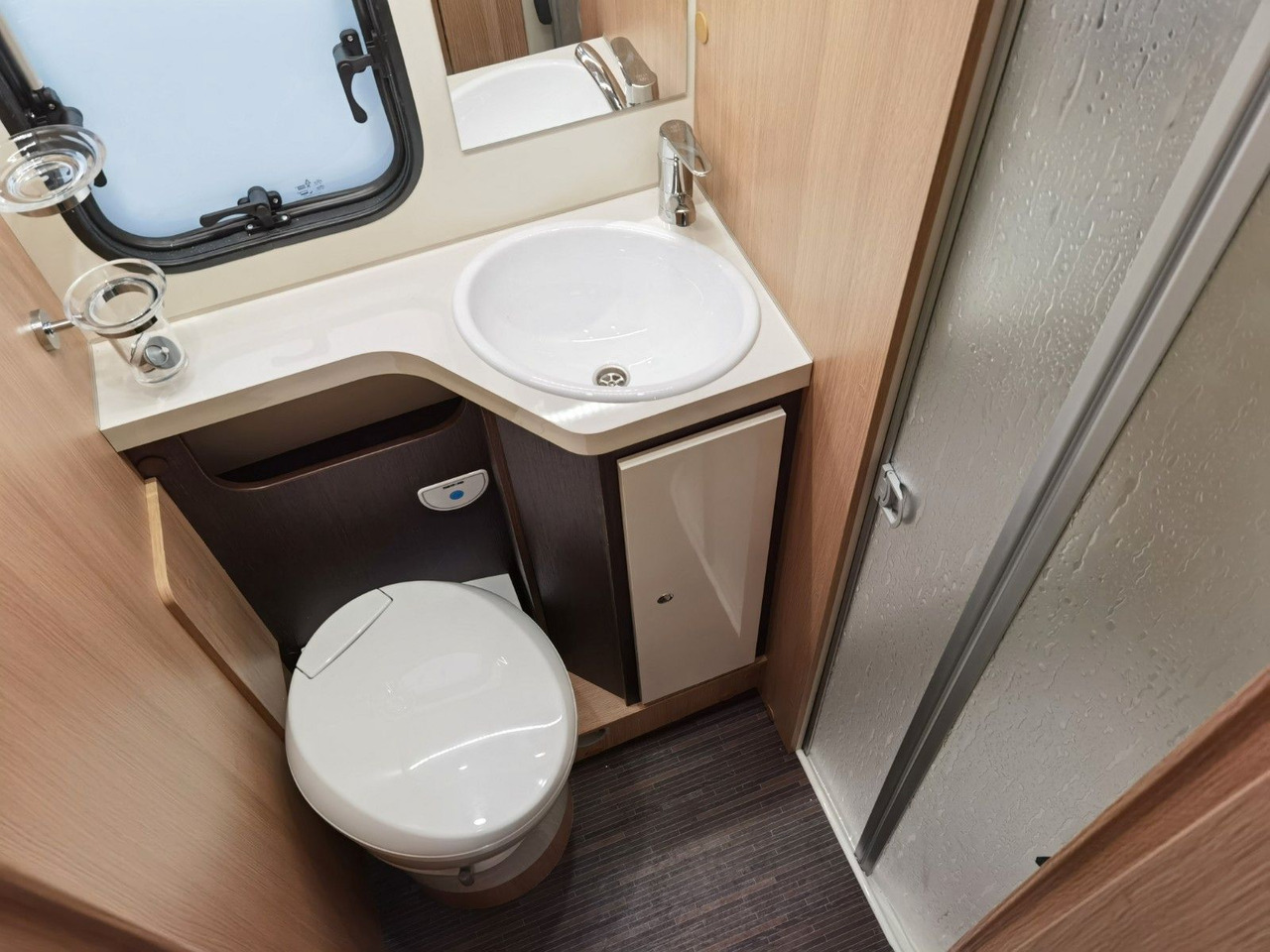 Полуинтегрированный автодом Forster T 699 HB / 140PS / HUBBETT & HECKBETT: фото 25 Полуинтегрированный автодом Forster T 699 HB / 140PS / HUBBETT & HECKBETT: фото 25