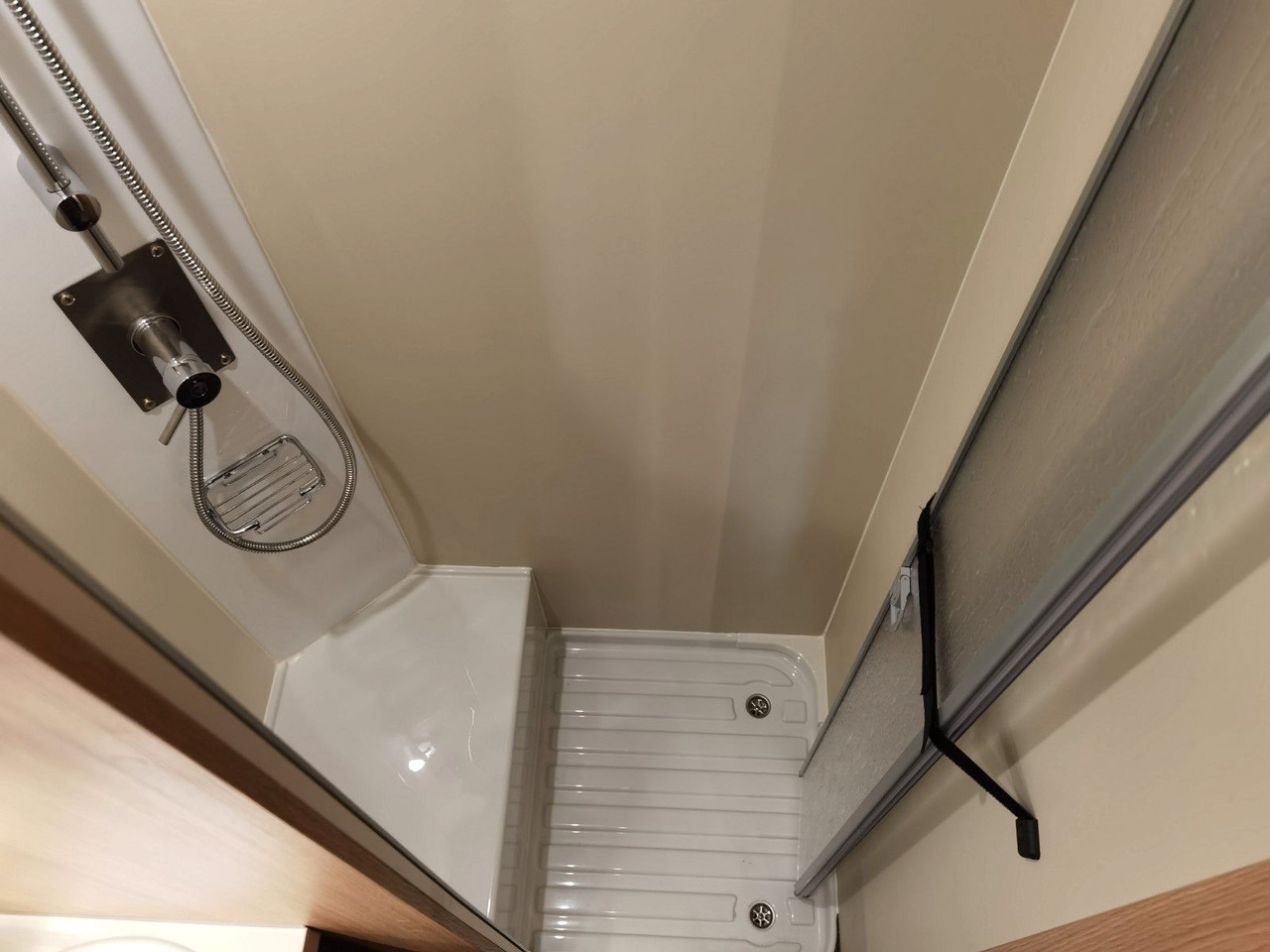 Полуинтегрированный автодом Forster T 699 HB / 140PS / HUBBETT & HECKBETT: фото 24 Полуинтегрированный автодом Forster T 699 HB / 140PS / HUBBETT & HECKBETT: фото 24