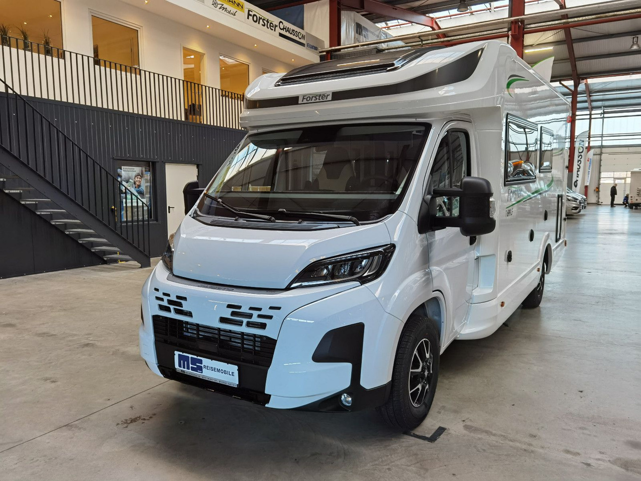 Полуинтегрированный автодом Forster T 699 LF /-2025- /140PS / XXL- HUBBETT & RAUMBAD: фото 7