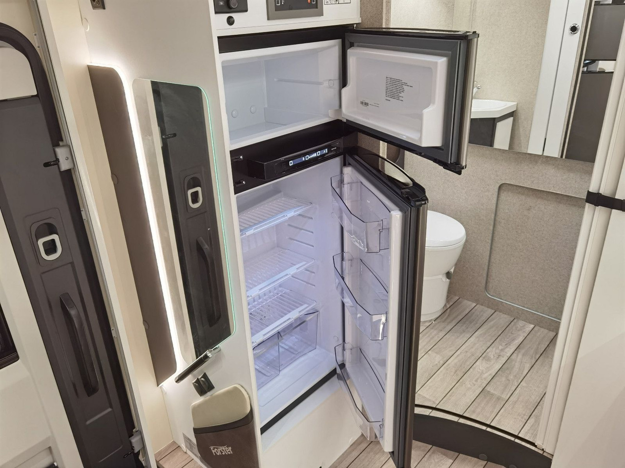 Полуинтегрированный автодом Forster T 699 LF /-2025- /140PS / XXL- HUBBETT & RAUMBAD: фото 20