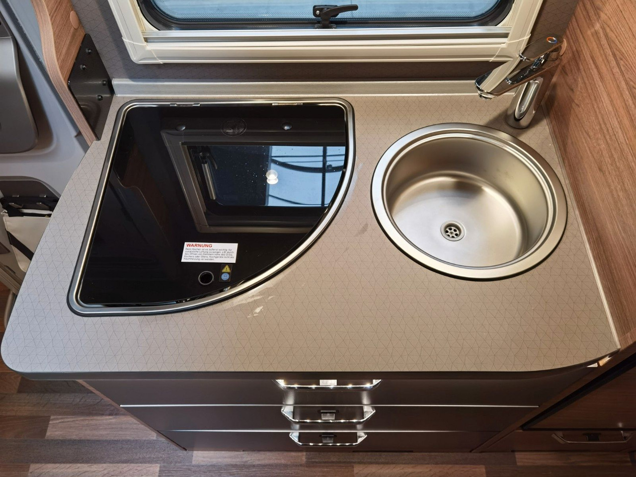 Полуинтегрированный автодом Weinsberg CARACOMPACT 600 MEG PEPPER / MODELL 2026: фото 18 Полуинтегрированный автодом Weinsberg CARACOMPACT 600 MEG PEPPER / MODELL 2026: фото 18