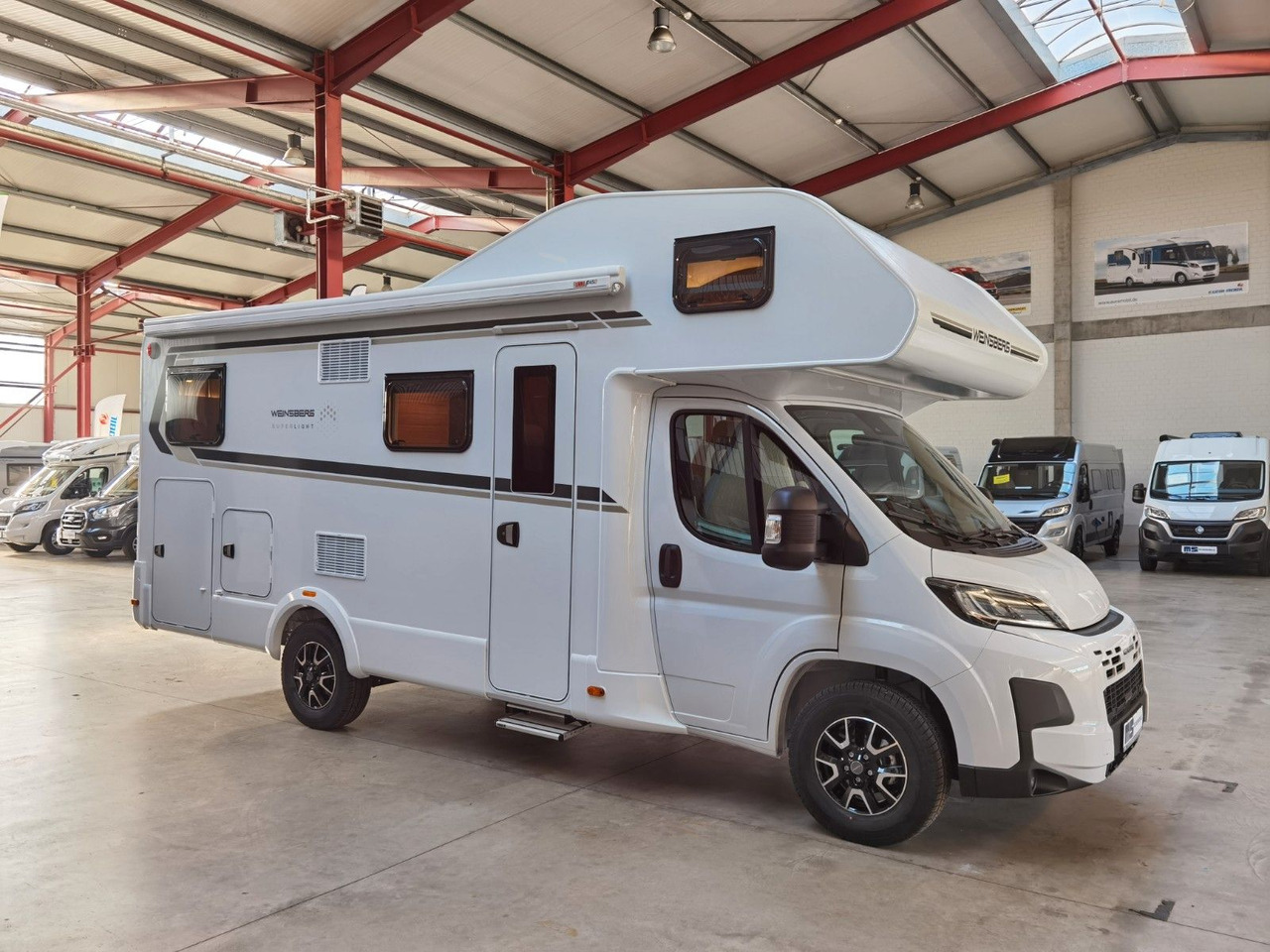 Альковный автодом Weinsberg CARAHOME 650 DG / 140 PS /  TOP - AUSSTATTUNG: фото 12