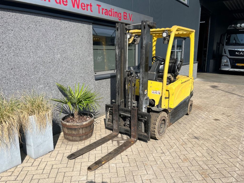 Hyster J 3.0 XN - Электропогрузчик: фото 4 Hyster J 3.0 XN - Электропогрузчик: фото 4