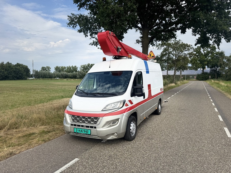 Peugeot BOXER 2.2HDI 12.5mtr werkhoogte 2016 - Грузовик с подъемником: фото 2 Peugeot BOXER 2.2HDI 12.5mtr werkhoogte 2016 - Грузовик с подъемником: фото 2