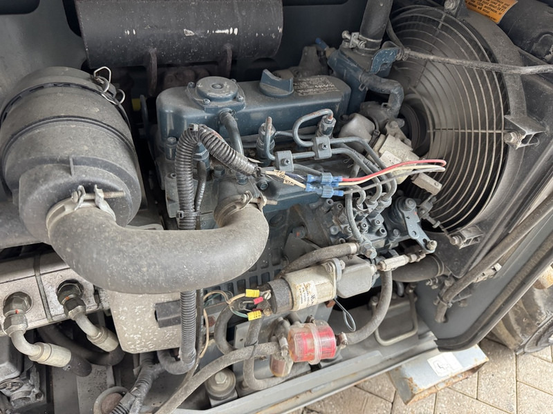 Ножничный подъемник Skyjack SJ 6826RT Schaarhoogwerker / Scissor / Arbeitsbuhne 2015 4X4 Kubota Diesel 10M Werkhoogte: фото 12