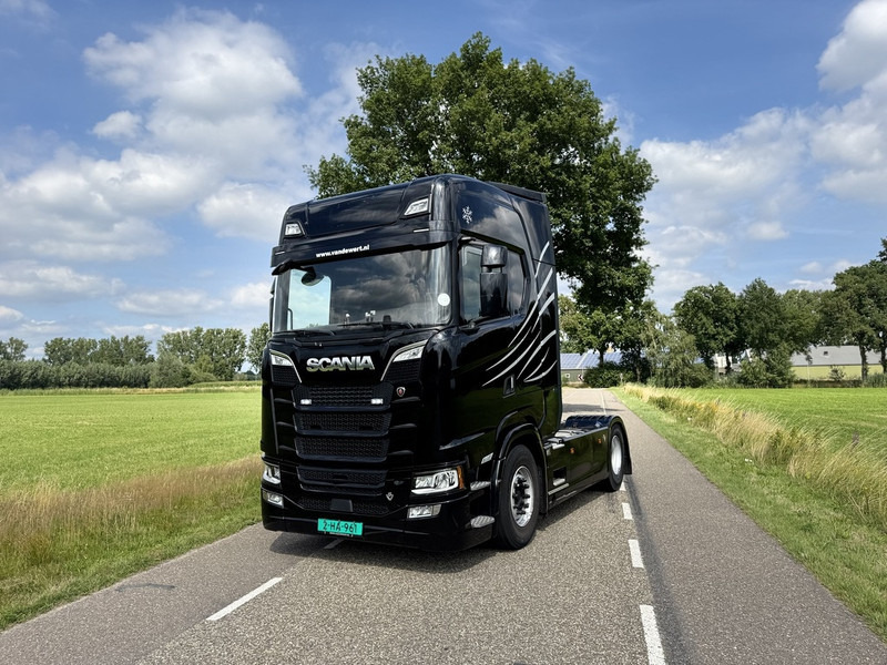 Scania S520 V8 4x2 Full Air - Automaat - Retarder - Euro 6 - I Park Cool - 2018 - Exhaust Pipe - TUV 02-2026 - Тягач: фото 2 Scania S520 V8 4x2 Full Air - Automaat - Retarder - Euro 6 - I Park Cool - 2018 - Exhaust Pipe - TUV 02-2026 - Тягач: фото 2