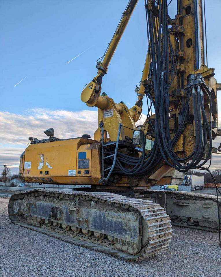 Bauer BG 24V - Буровая машина: фото 2 Bauer BG 24V - Буровая машина: фото 2