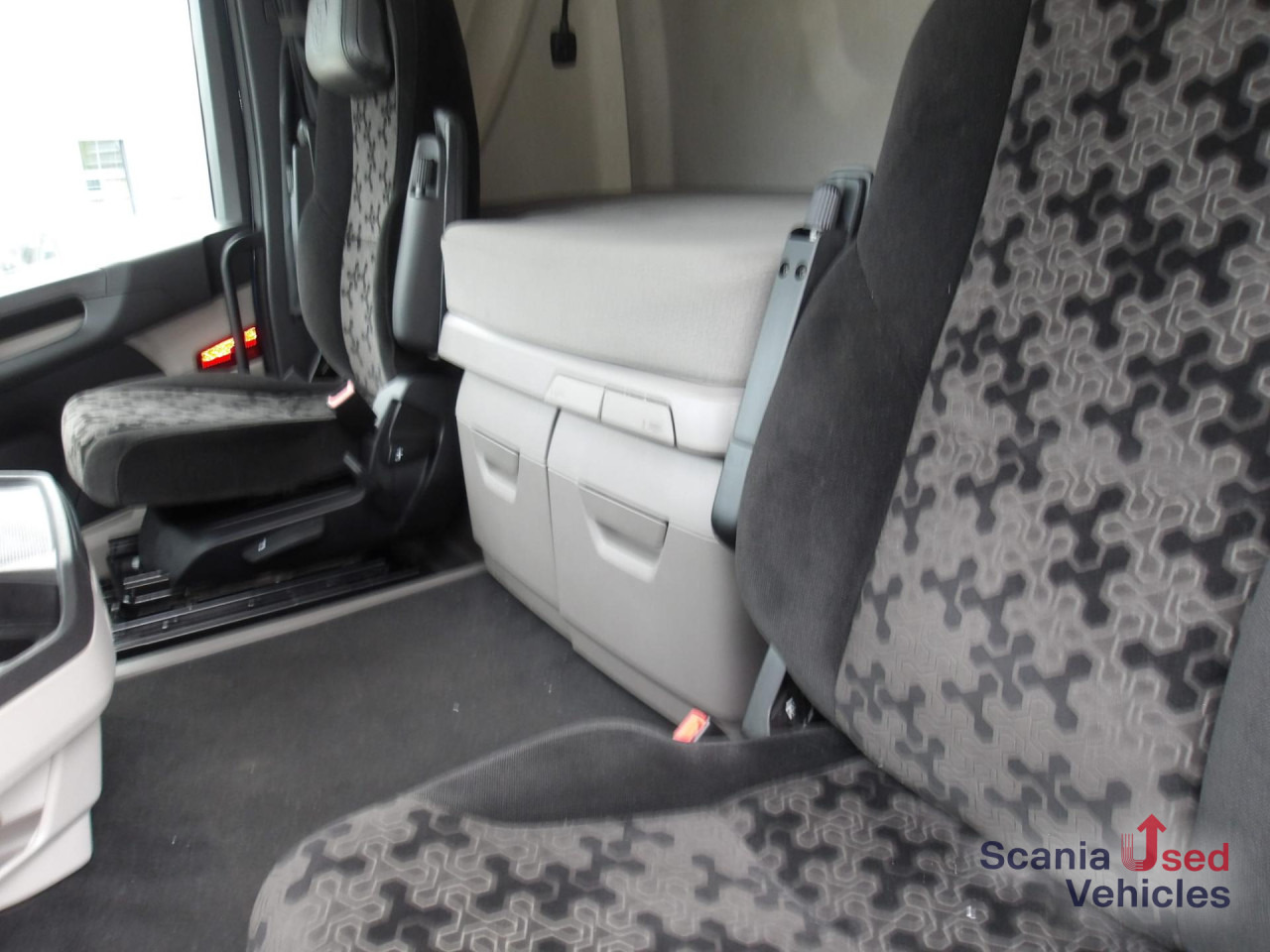 SCANIA R 500 A4x2NB Full Air, Hydraulic - Тягач: фото 3 SCANIA R 500 A4x2NB Full Air, Hydraulic - Тягач: фото 3
