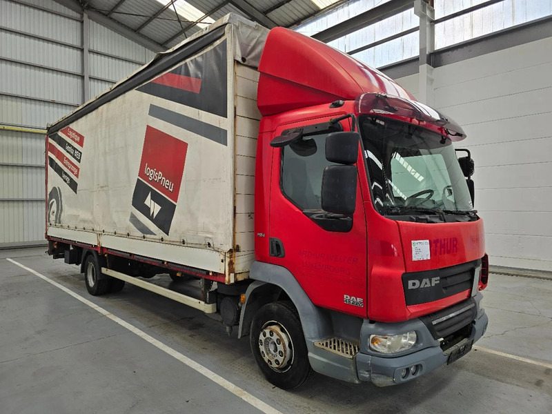 DAF LF 45 220 / EURO 5 / AIRCO / MANUEL / DHOLLANDIA 2000kg - Тентованный грузовик: фото 3 DAF LF 45 220 / EURO 5 / AIRCO / MANUEL / DHOLLANDIA 2000kg - Тентованный грузовик: фото 3
