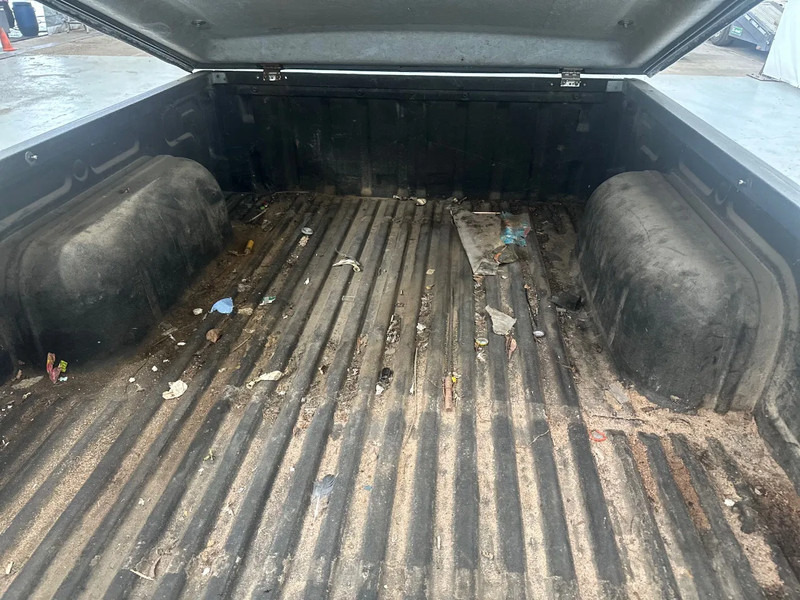 Nissan Navara 2.5 Di / EURO 3 - Легковой автомобиль: фото 5 Nissan Navara 2.5 Di / EURO 3 - Легковой автомобиль: фото 5