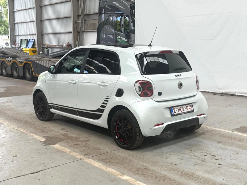 Smart Forfour ONE EQ / 100% ELECTRIC / BRABUS ALLOY WHEELS /EDITION ONE - Легковой автомобиль: фото 3 Smart Forfour ONE EQ / 100% ELECTRIC / BRABUS ALLOY WHEELS /EDITION ONE - Легковой автомобиль: фото 3