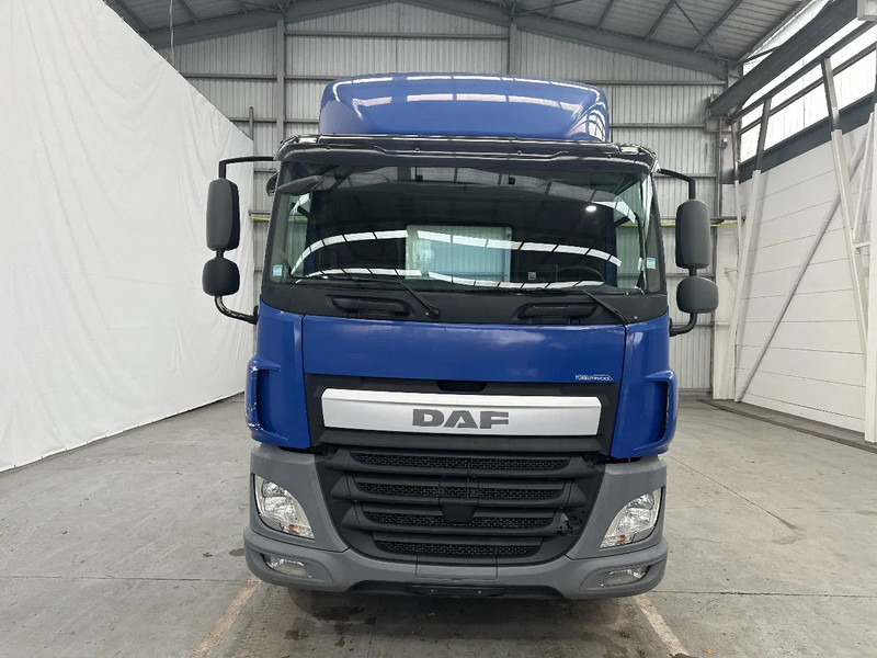 Тягач DAF CF 330: фото 7