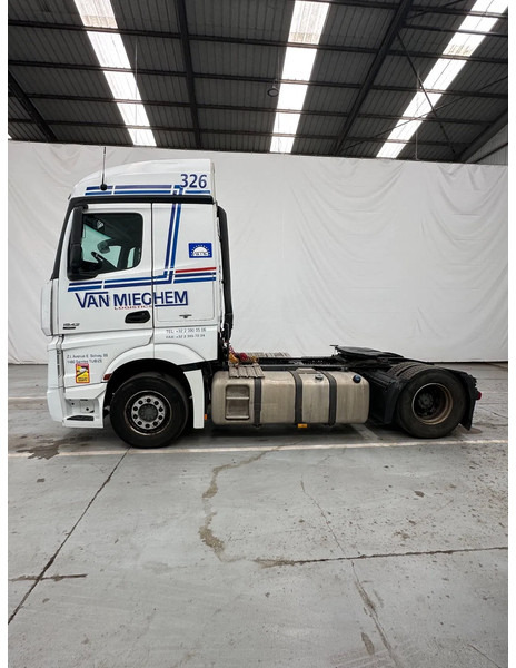 Mercedes-Benz Actros 1842 EURO 5 - Тягач: фото 2 Mercedes-Benz Actros 1842 EURO 5 - Тягач: фото 2