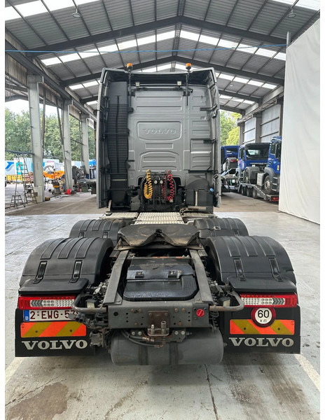 Volvo FH 13.460 Globetrotter / 6x2 / VEB / 469612 km / EURO 6 /PTO - Тягач: фото 5 Volvo FH 13.460 Globetrotter / 6x2 / VEB / 469612 km / EURO 6 /PTO - Тягач: фото 5