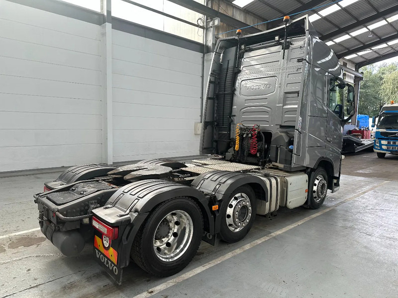 Volvo FH 13.460 Globetrotter / 6x2 / VEB / 469612 km / EURO 6 /PTO - Тягач: фото 4 Volvo FH 13.460 Globetrotter / 6x2 / VEB / 469612 km / EURO 6 /PTO - Тягач: фото 4