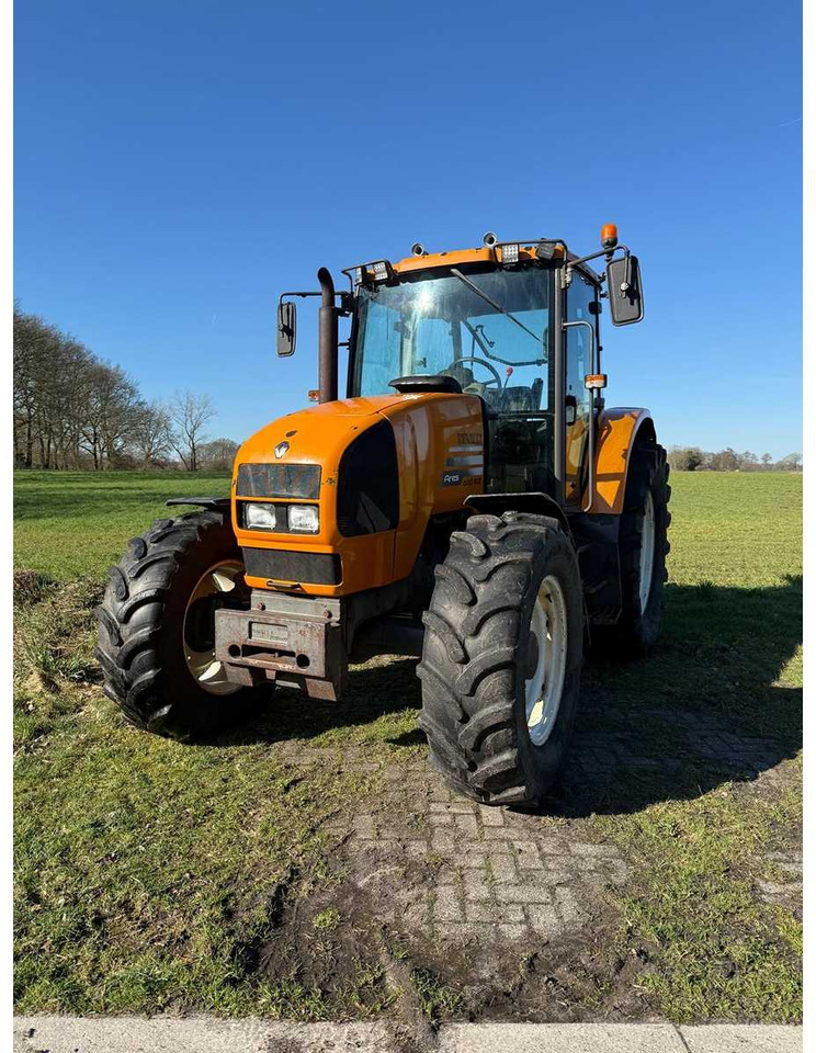 1999 RENAULT ARES 610 RZ ALL-WHEEL DRIVE FARM TRACTOR - Трактор: фото 2 1999 RENAULT ARES 610 RZ ALL-WHEEL DRIVE FARM TRACTOR - Трактор: фото 2