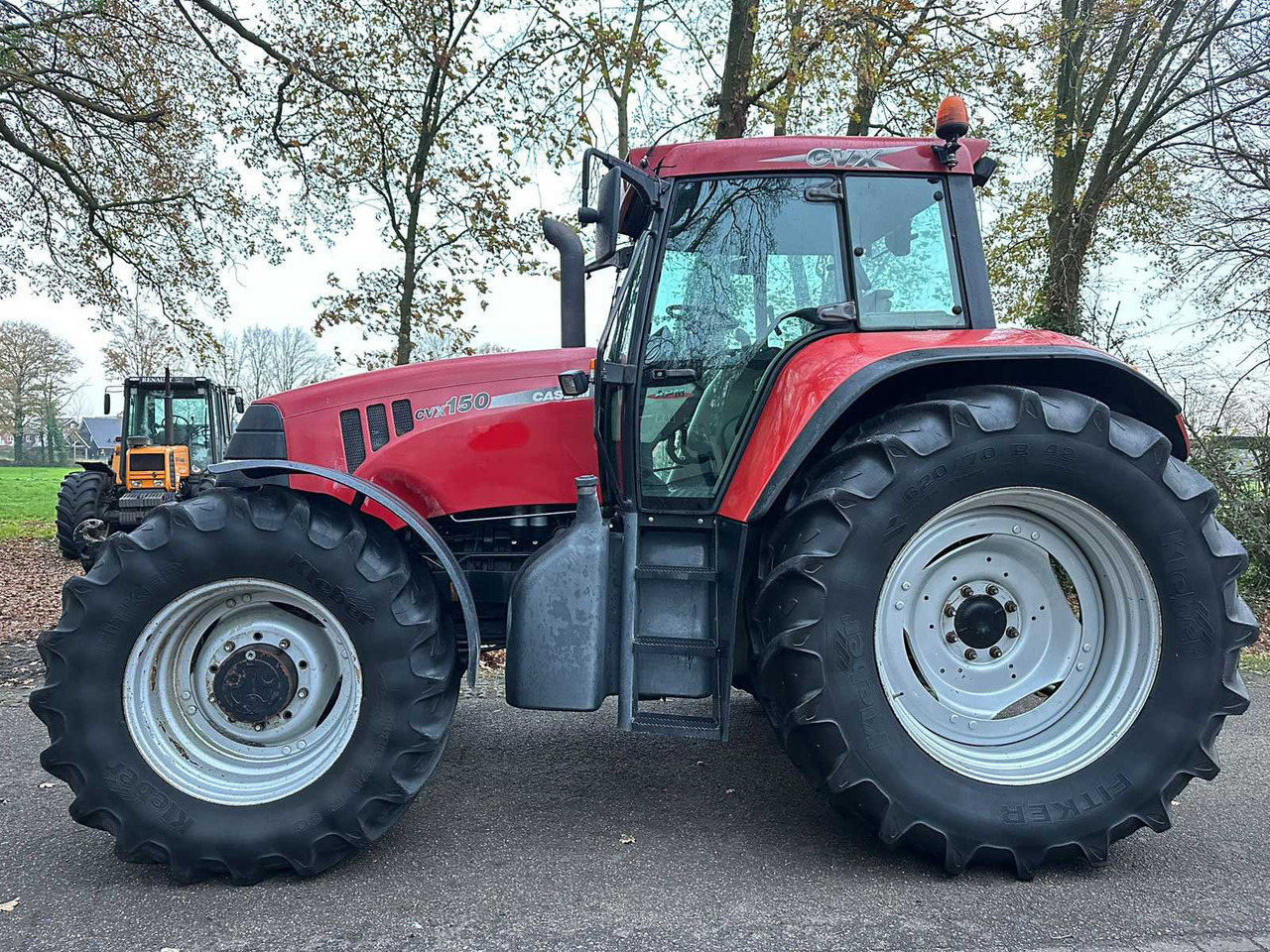 2001 CASE CVX 150 ALL-WHEEL DRIVE FARM TRACTOR - Трактор: фото 2 2001 CASE CVX 150 ALL-WHEEL DRIVE FARM TRACTOR - Трактор: фото 2