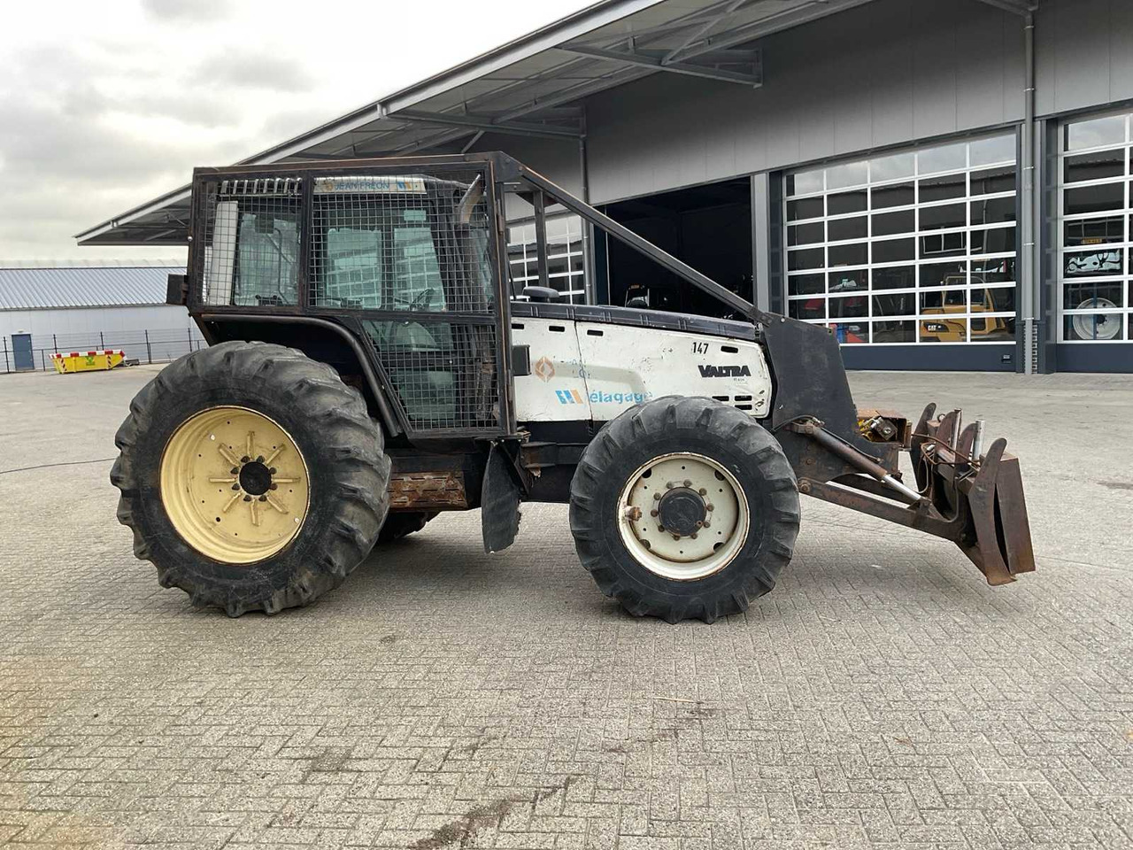 2003 VALTRA 8950 HITECH ALL-WHEEL DRIVE FARM TRACTOR - Трактор: фото 5 2003 VALTRA 8950 HITECH ALL-WHEEL DRIVE FARM TRACTOR - Трактор: фото 5