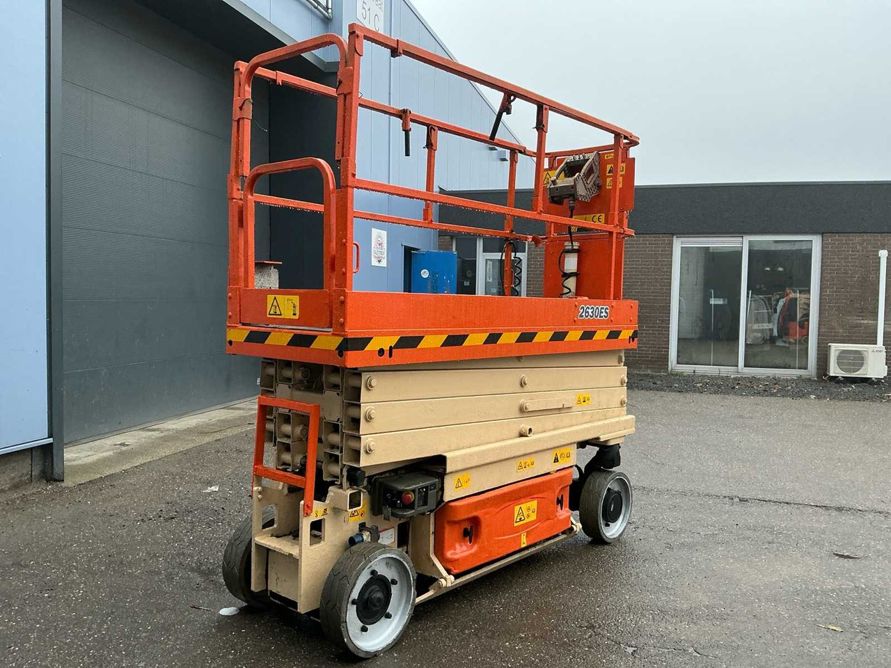 2007 JLG 2630ES AERIAL WORK PLATFORM - Подъёмник: фото 5 2007 JLG 2630ES AERIAL WORK PLATFORM - Подъёмник: фото 5