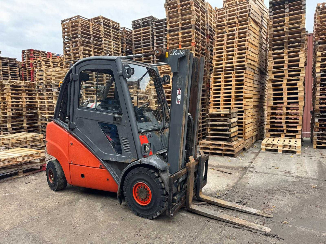 2008 LINDE H30T FORKLIFT - Вилочный погрузчик: фото 2 2008 LINDE H30T FORKLIFT - Вилочный погрузчик: фото 2