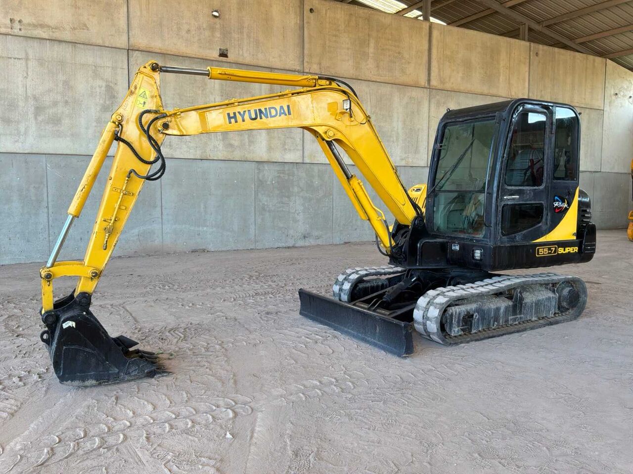 2013 HYUNDAI ROBEX R55-7 CRAWLER EXCAVATOR - Экскаватор: фото 1 2013 HYUNDAI ROBEX R55-7 CRAWLER EXCAVATOR - Экскаватор: фото 1