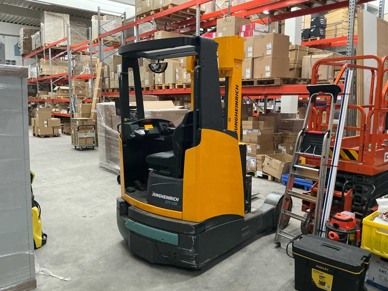 Вилочный погрузчик 2013 JUNGHEINRICH ETV C20 FORKLIFT: фото 8 Вилочный погрузчик 2013 JUNGHEINRICH ETV C20 FORKLIFT: фото 8