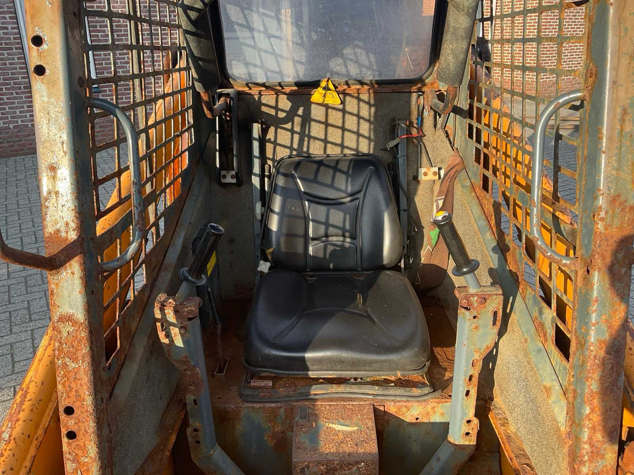 Гусеничный мини-погрузчик 2015 MUSTANG 2044 SKID STEER LOADER: фото 8