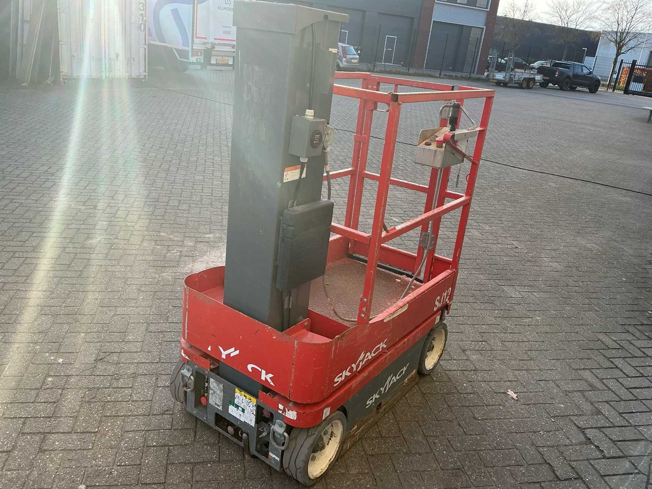 2015 SKYJACK SJ12 AERIAL PLATFORM - Подъёмник: фото 5 2015 SKYJACK SJ12 AERIAL PLATFORM - Подъёмник: фото 5