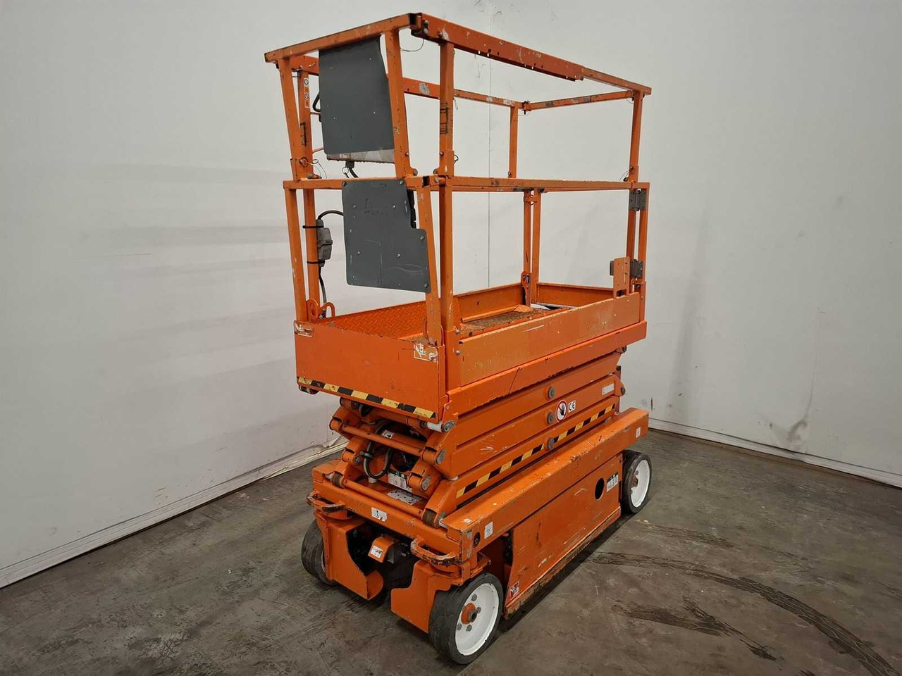 2015 SKYJACK SJ3219 AERIAL PLATFORM - Подъёмник: фото 1 2015 SKYJACK SJ3219 AERIAL PLATFORM - Подъёмник: фото 1