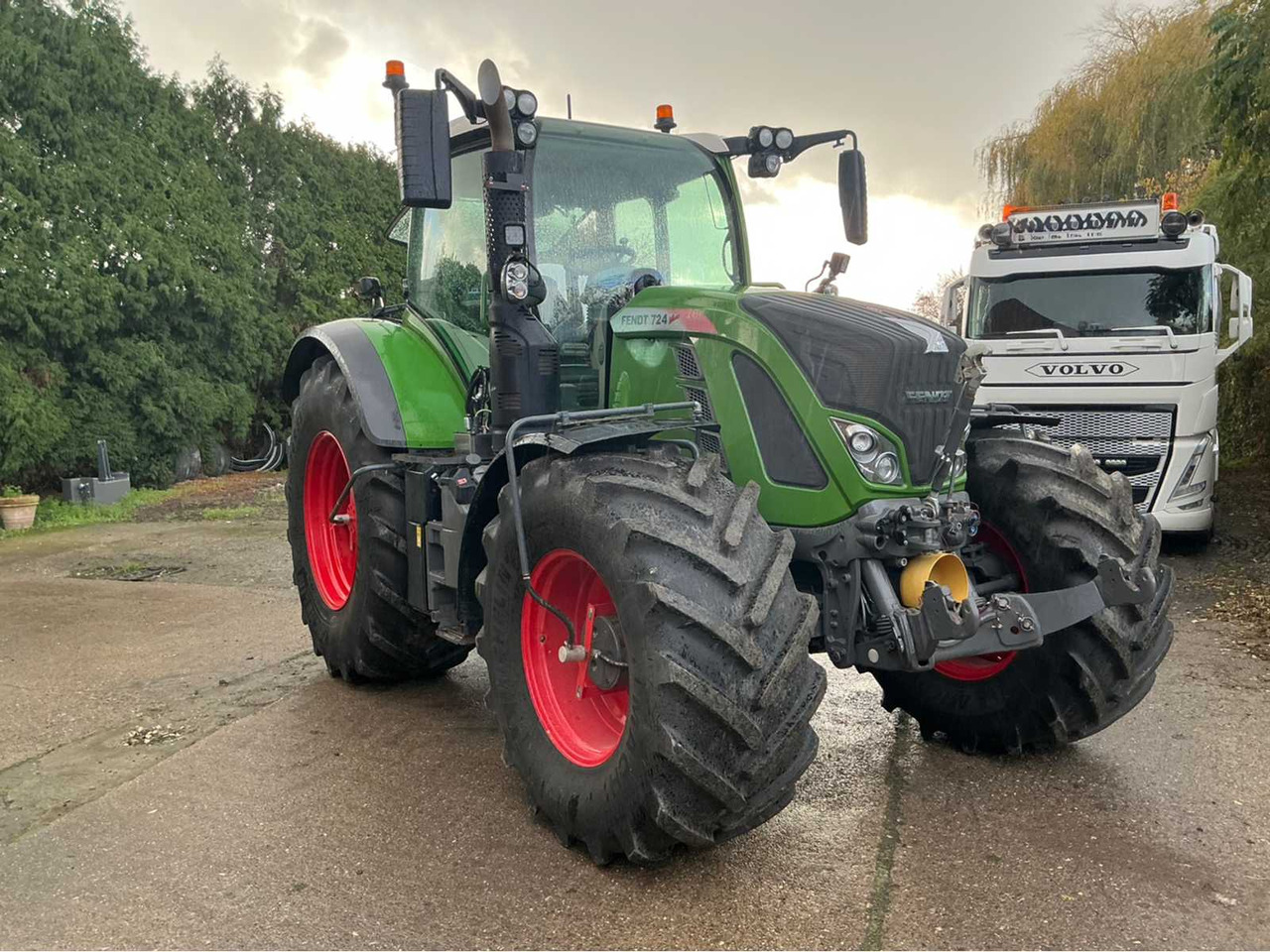 2018 FENDT 724 S4 PROFIPLUS - Трактор: фото 2 2018 FENDT 724 S4 PROFIPLUS - Трактор: фото 2