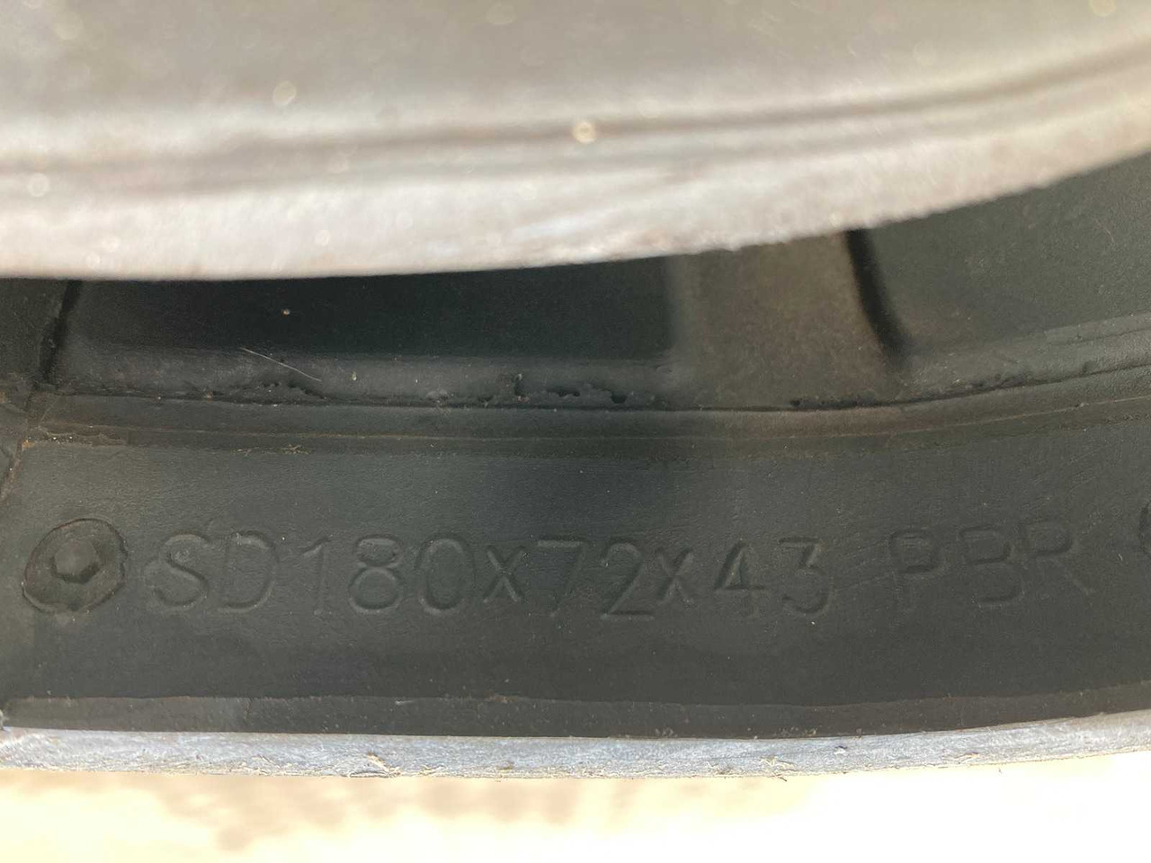 4 PIECES TRACKS MINI EXCAVATOR - Экскаватор: фото 4 4 PIECES TRACKS MINI EXCAVATOR - Экскаватор: фото 4