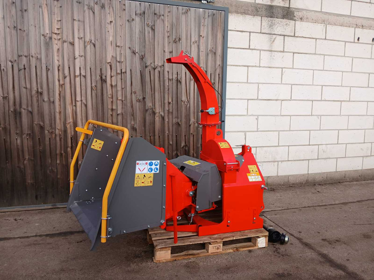 BX52R - Измельчитель древесины: фото 1 BX52R - Измельчитель древесины: фото 1