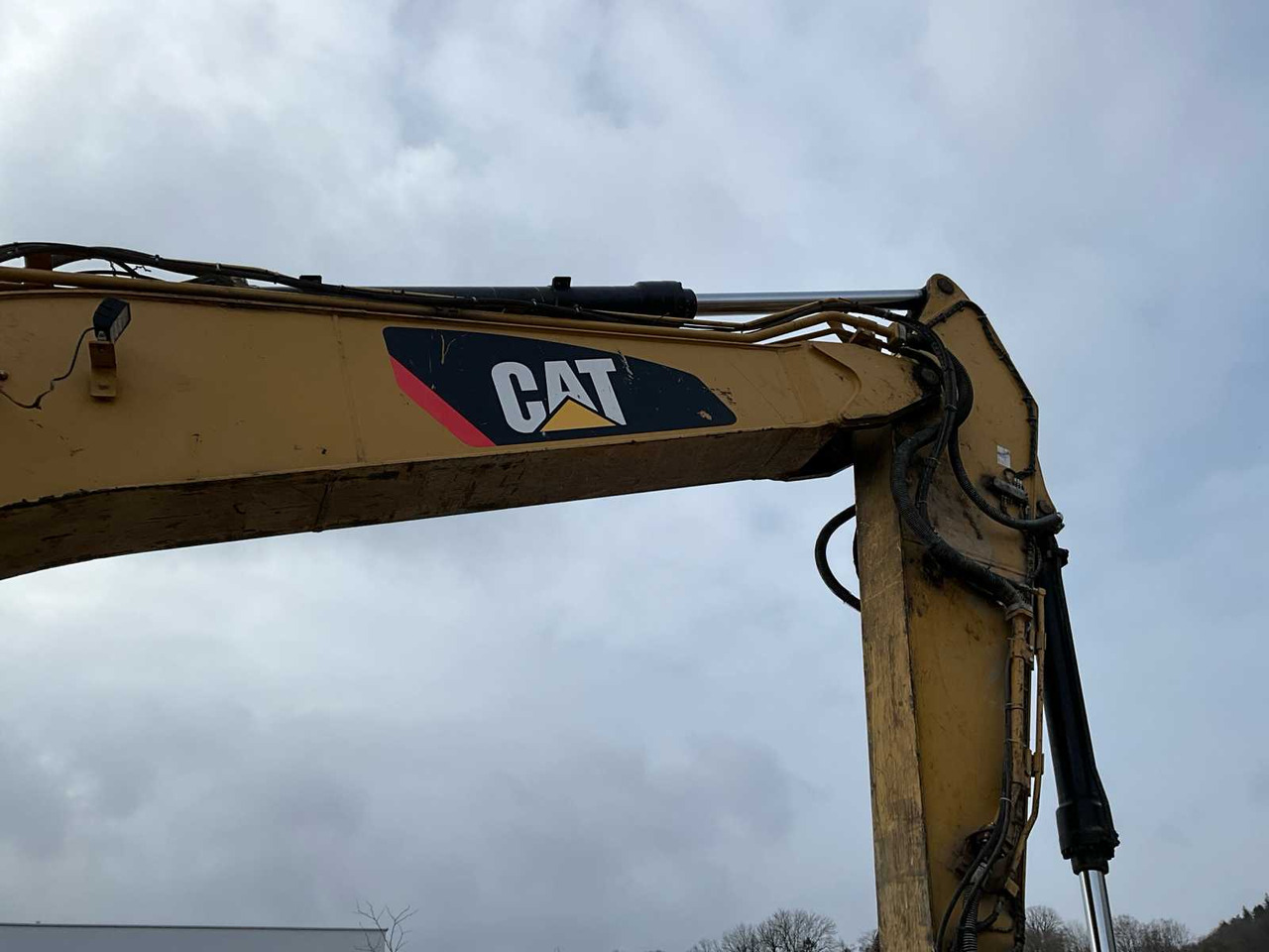 Гусеничный экскаватор CAT 320EL: фото 16