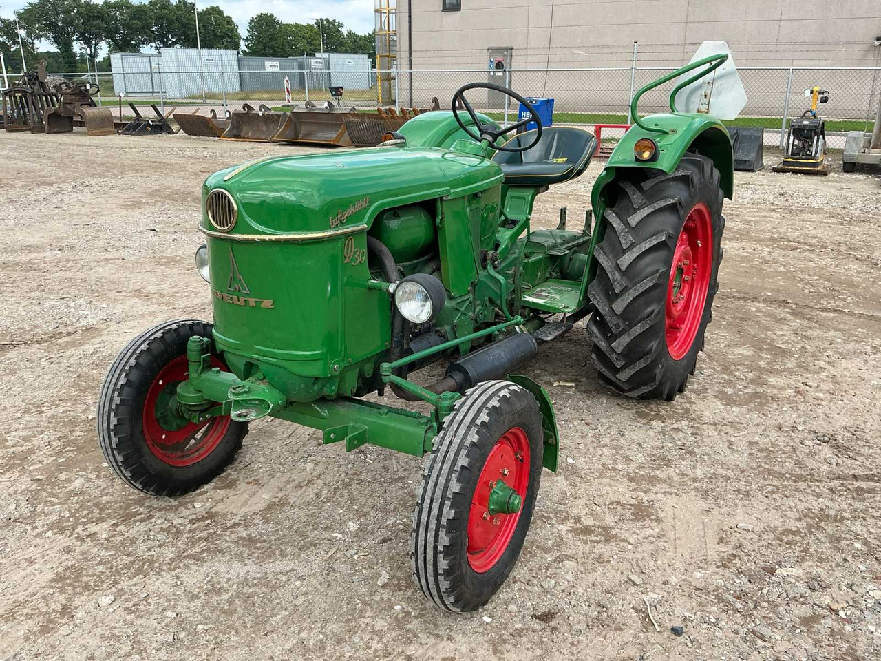 Deutz D30 luchtgekoeld - Трактор: фото 1 Deutz D30 luchtgekoeld - Трактор: фото 1
