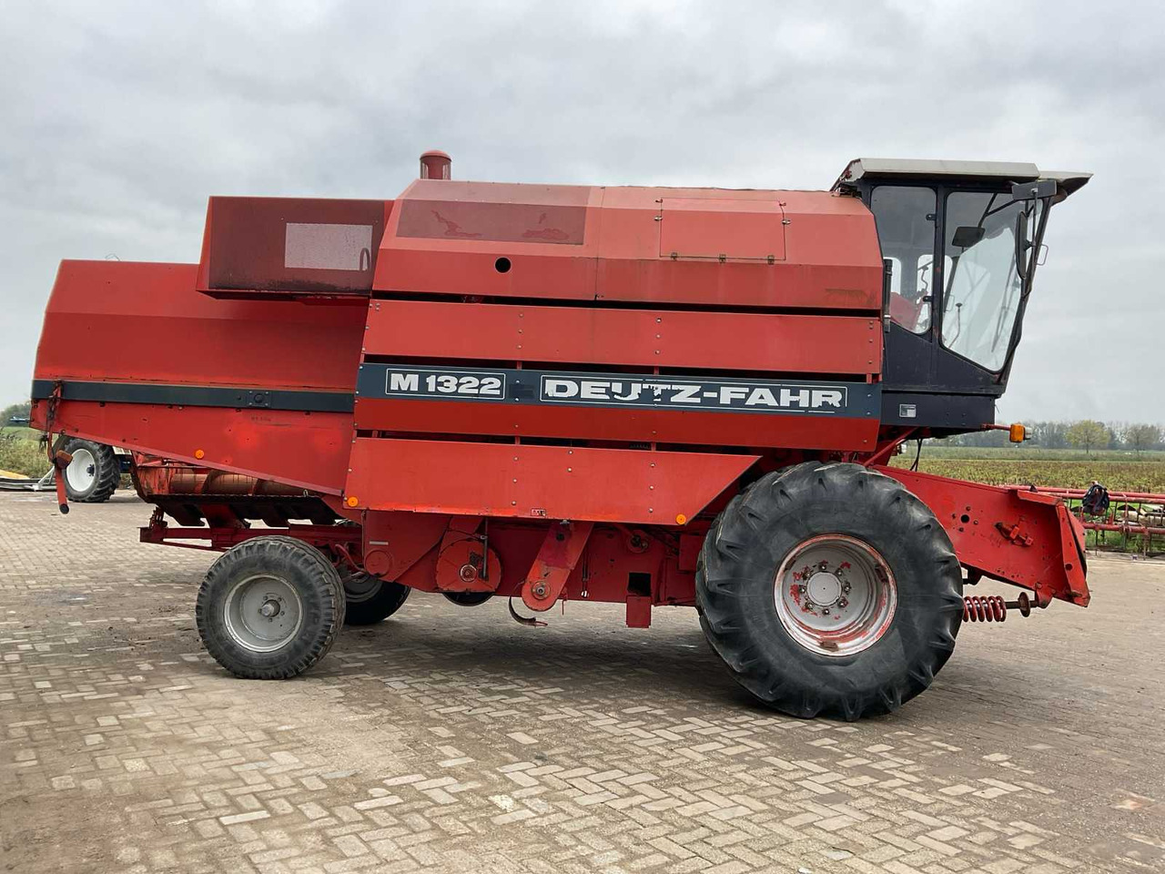 Deutz-Fahr M 1322 - Зерноуборочный комбайн: фото 4 Deutz-Fahr M 1322 - Зерноуборочный комбайн: фото 4