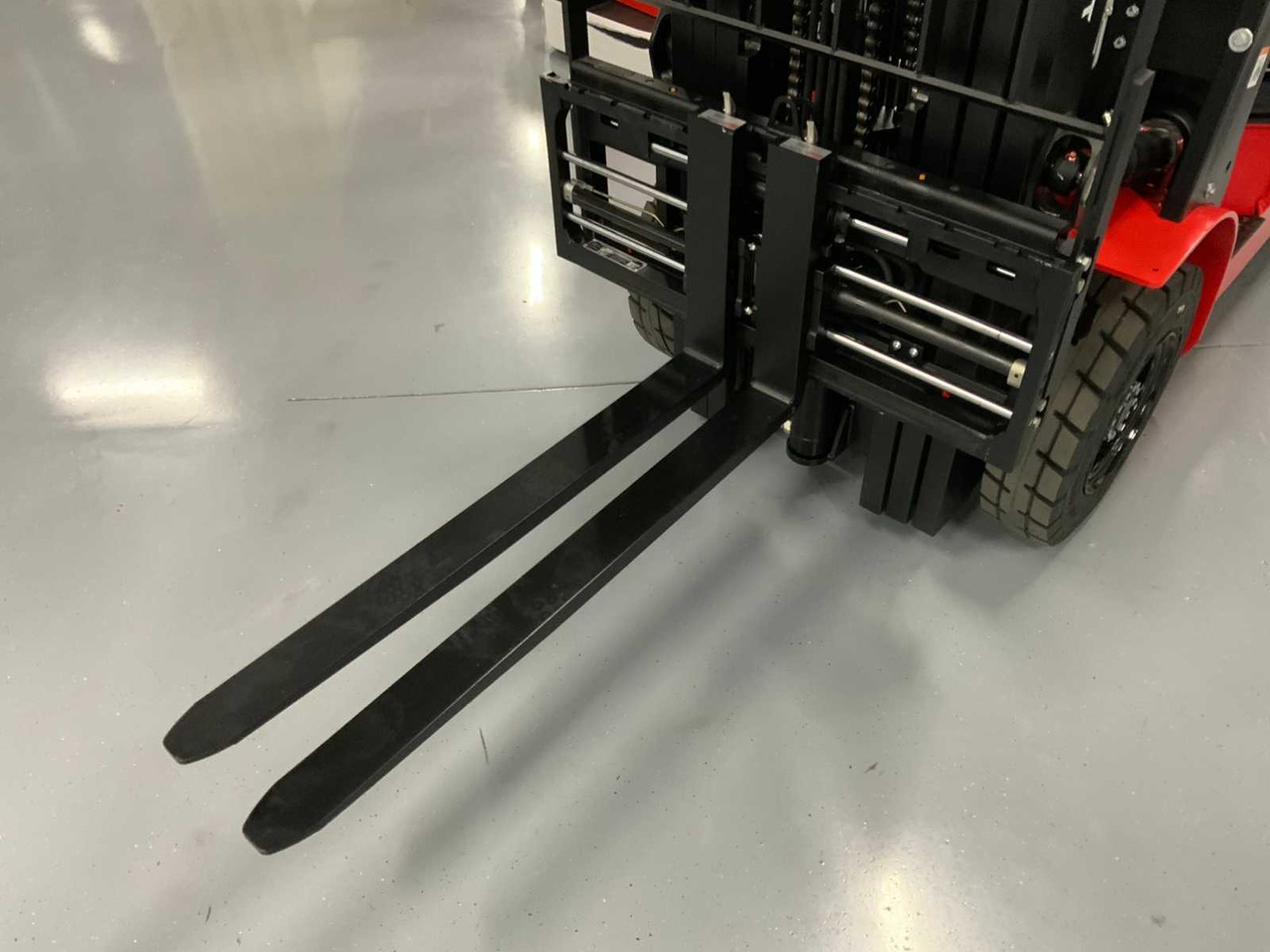 EP - EFL 252 X - FORK POSITIONER, SIDESHIFT, TRIPLEX, FORKLIFT 2025 - Вилочный погрузчик: фото 3 EP - EFL 252 X - FORK POSITIONER, SIDESHIFT, TRIPLEX, FORKLIFT 2025 - Вилочный погрузчик: фото 3