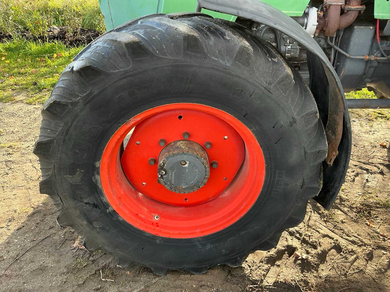 Трактор FENDT FARMER 309 LSA TURBOMATIK FOUR-WHEEL DRIVE AGRICULTURAL TRACTOR: фото 26 Трактор FENDT FARMER 309 LSA TURBOMATIK FOUR-WHEEL DRIVE AGRICULTURAL TRACTOR: фото 26
