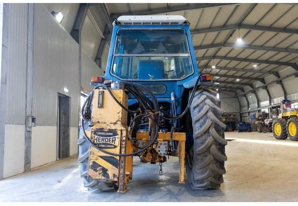 FORD - 6710 - 4-WHEEL DRIVE TRACTOR - Трактор: фото 5 FORD - 6710 - 4-WHEEL DRIVE TRACTOR - Трактор: фото 5