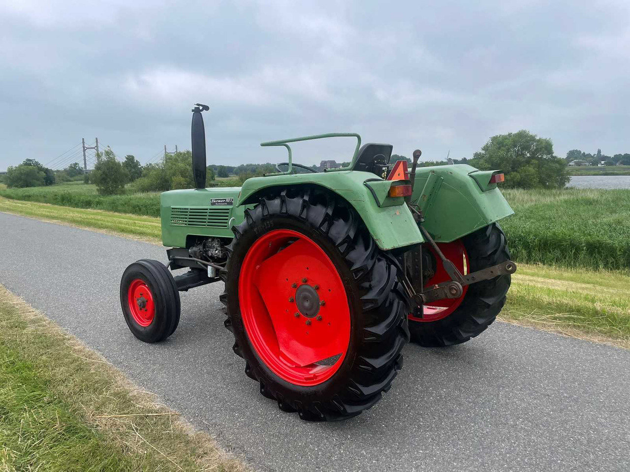 Fendt 102 S - Трактор: фото 4 Fendt 102 S - Трактор: фото 4
