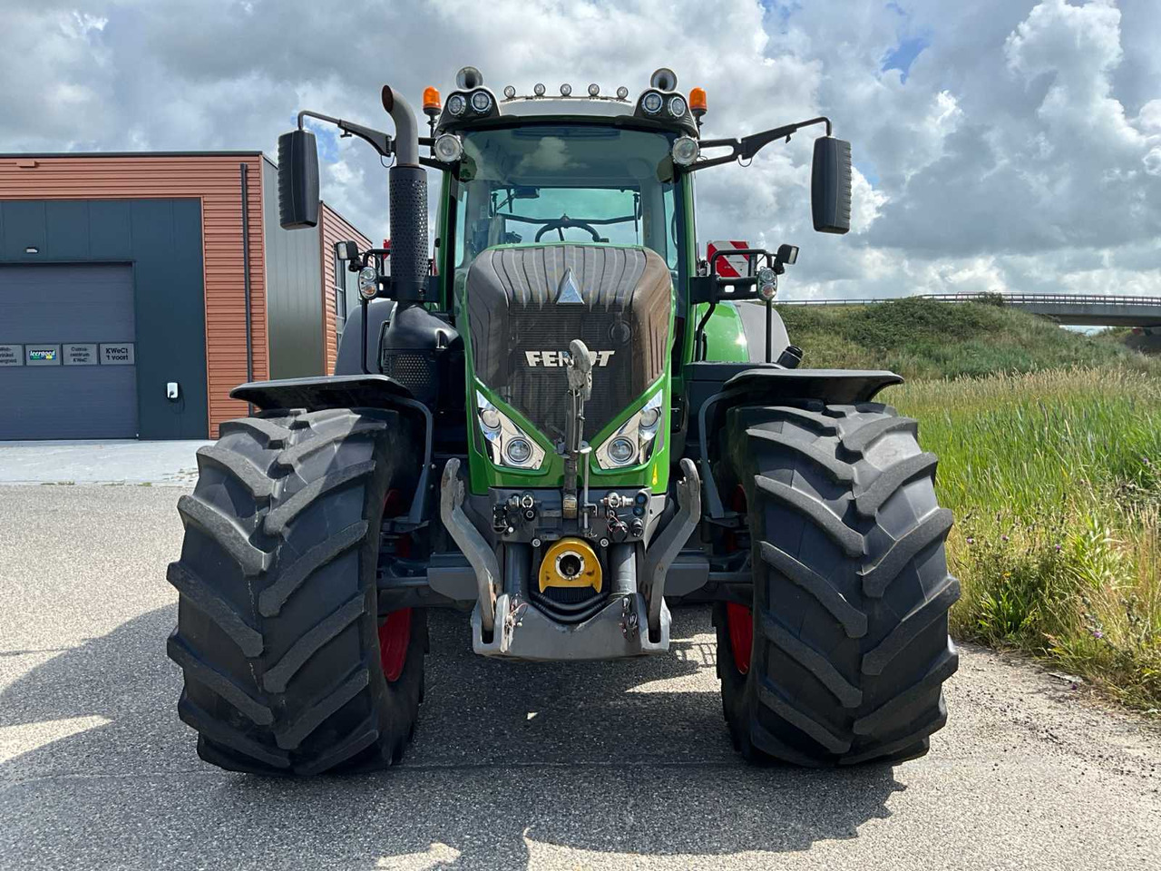Fendt 828 Vario S4 Profi Plus - Трактор: фото 3 Fendt 828 Vario S4 Profi Plus - Трактор: фото 3