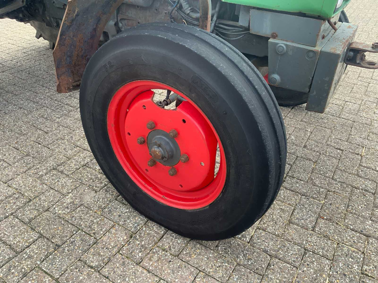 Трактор Fendt Farmer 108S: фото 10