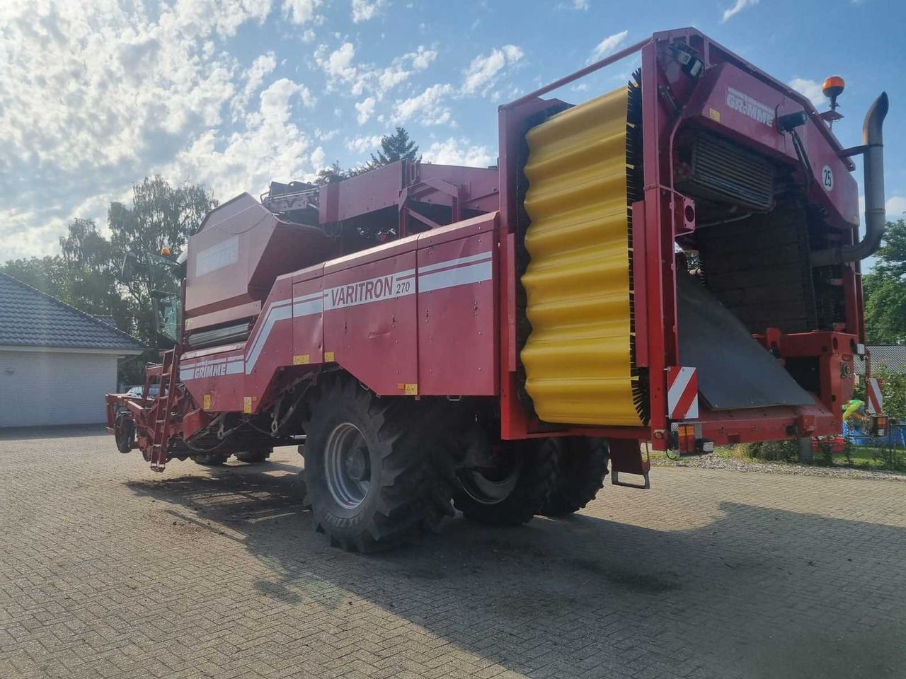 Grimme Varitron 270 - Коммунальный трактор: фото 4 Grimme Varitron 270 - Коммунальный трактор: фото 4