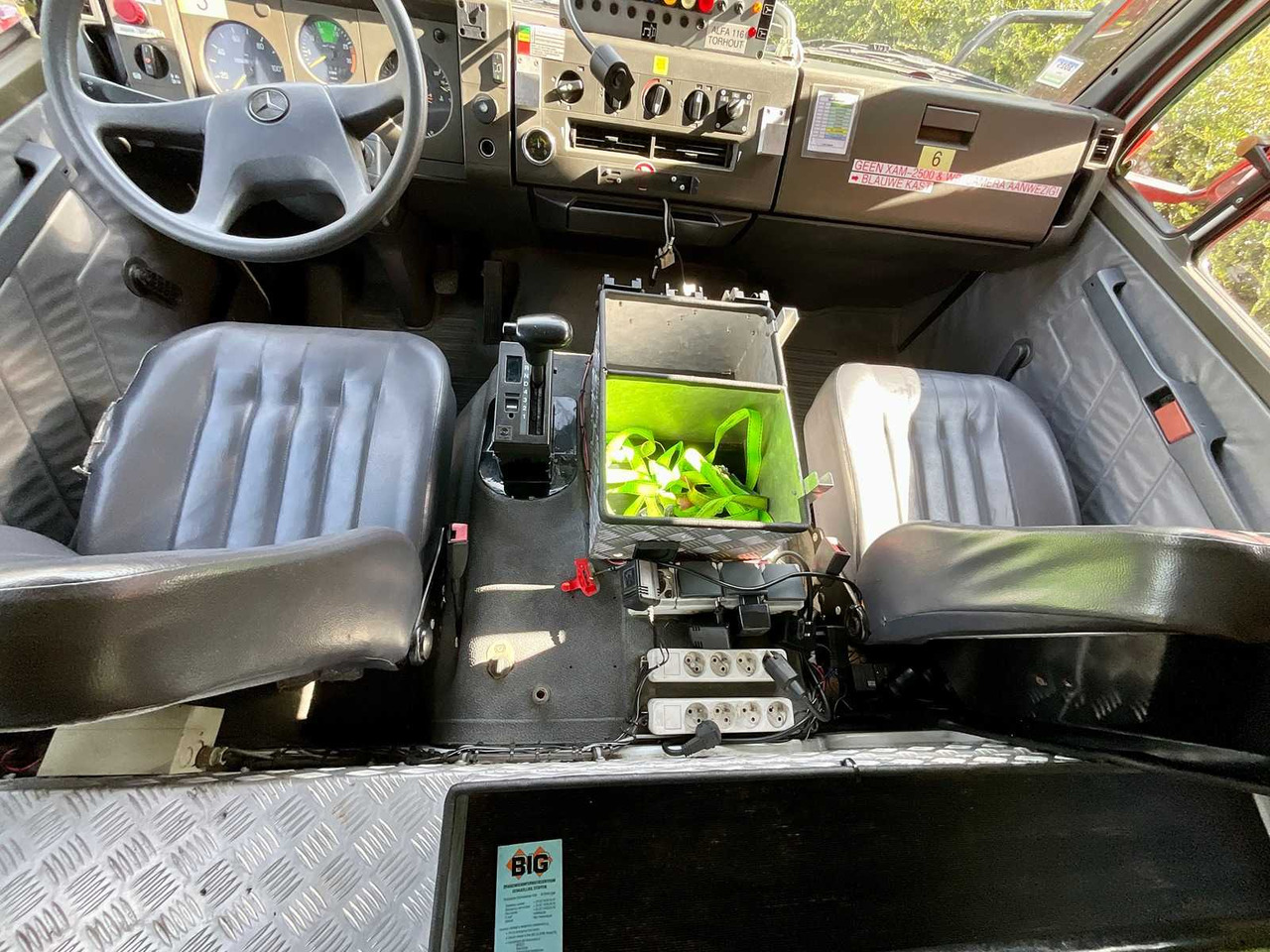 Грузовик 1997 MERCEDES-BENZ ATEGO FIRE TRUCK FIRE BRIGADE: фото 35 Грузовик 1997 MERCEDES-BENZ ATEGO FIRE TRUCK FIRE BRIGADE: фото 35